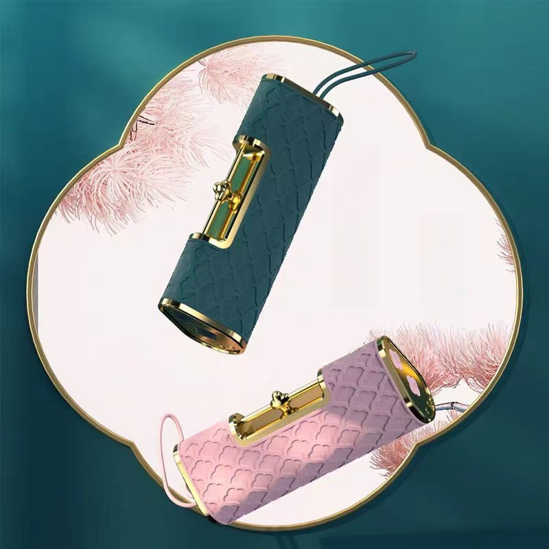 Heart lock lipstick vibrator